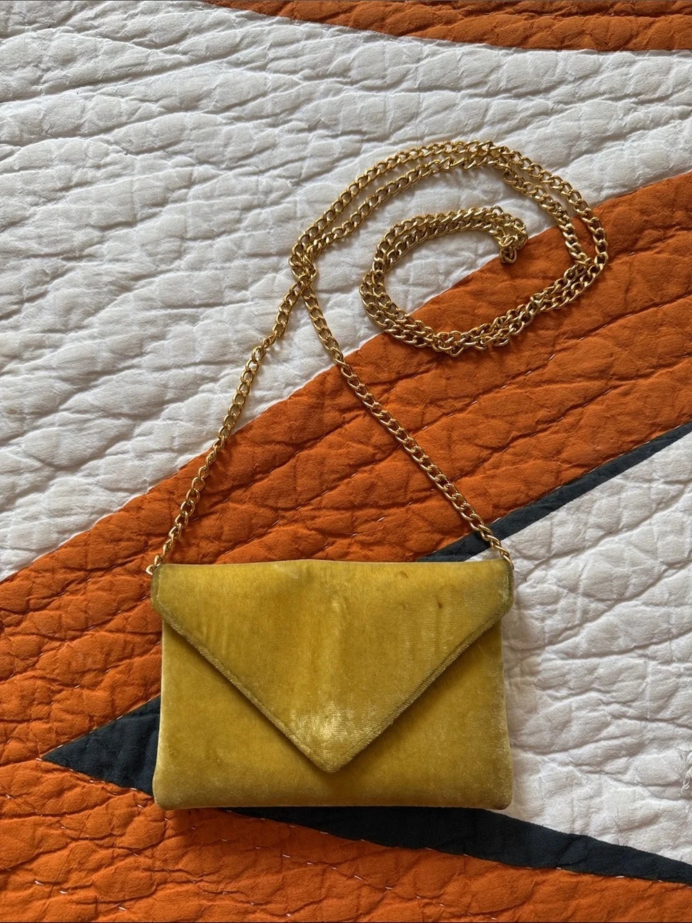 Vintage Mustard Velvet Envelope Crossbody Bag with Gold Chain